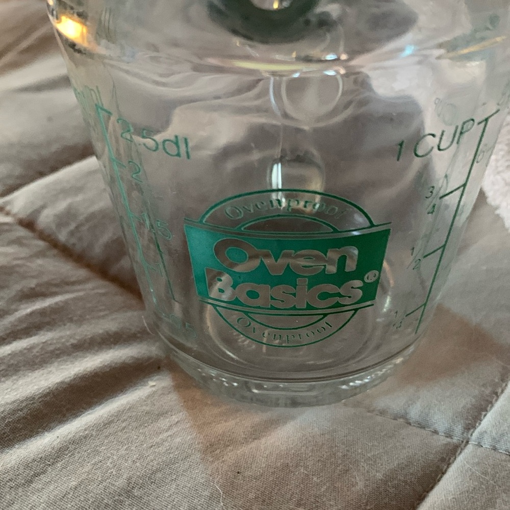 Anchor hocking  oven basic  measuring  1 cup  green